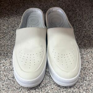 Women’ Nike White Slip-On Shoes